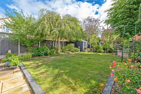 4 bedroom detached house for sale, Freshwater Close, Great Sankey, WA5
