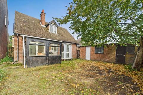 undefined, Grove Road, Leighton Buzzard, LU7