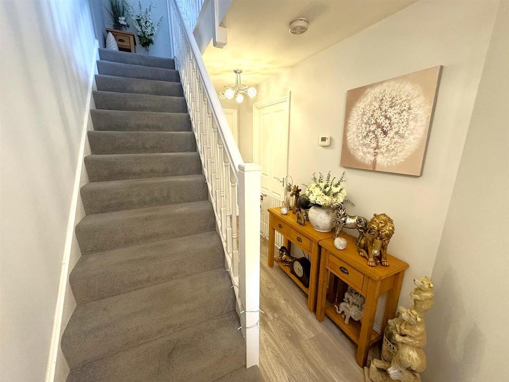 Thumbnail image4 (1).jpg