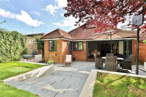 Windlesham Road, Chobham, Woking, Surrey, GU24