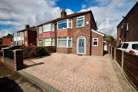 3 bedroom semi-detached house for sale, Keswick Road, Stockport SK4