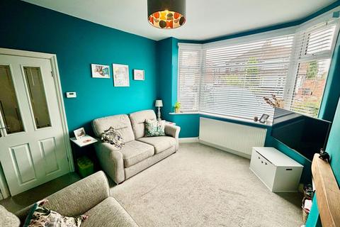 3 bedroom semi-detached house for sale, Keswick Road, Stockport SK4