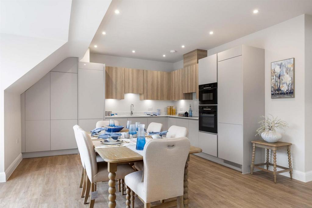 7 Mc Laren Court, 1 Cobham Road, KT22  9 AU-43.jpg