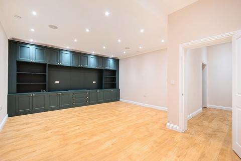 3 The Wend, Coulsdon, CR5 2AX