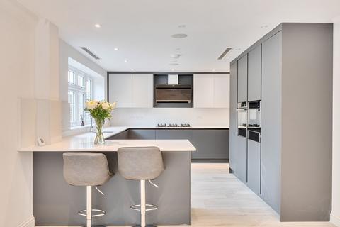 3 The Wend, Coulsdon, CR5 2AX