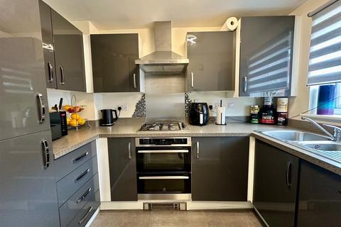 11 Ashwell Close, Hampton Centre, Peterborough, PE7 8PQ