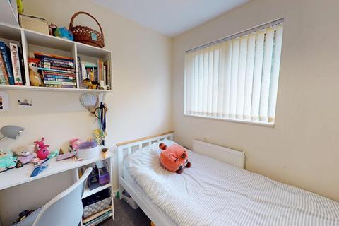 89 Beaumont Drive, Northampton, NN3 8PS