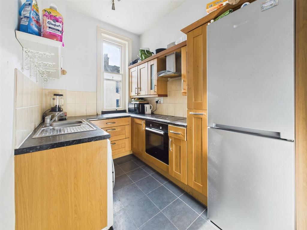 CAM04392 G0-PR0127-STILL018.jpg