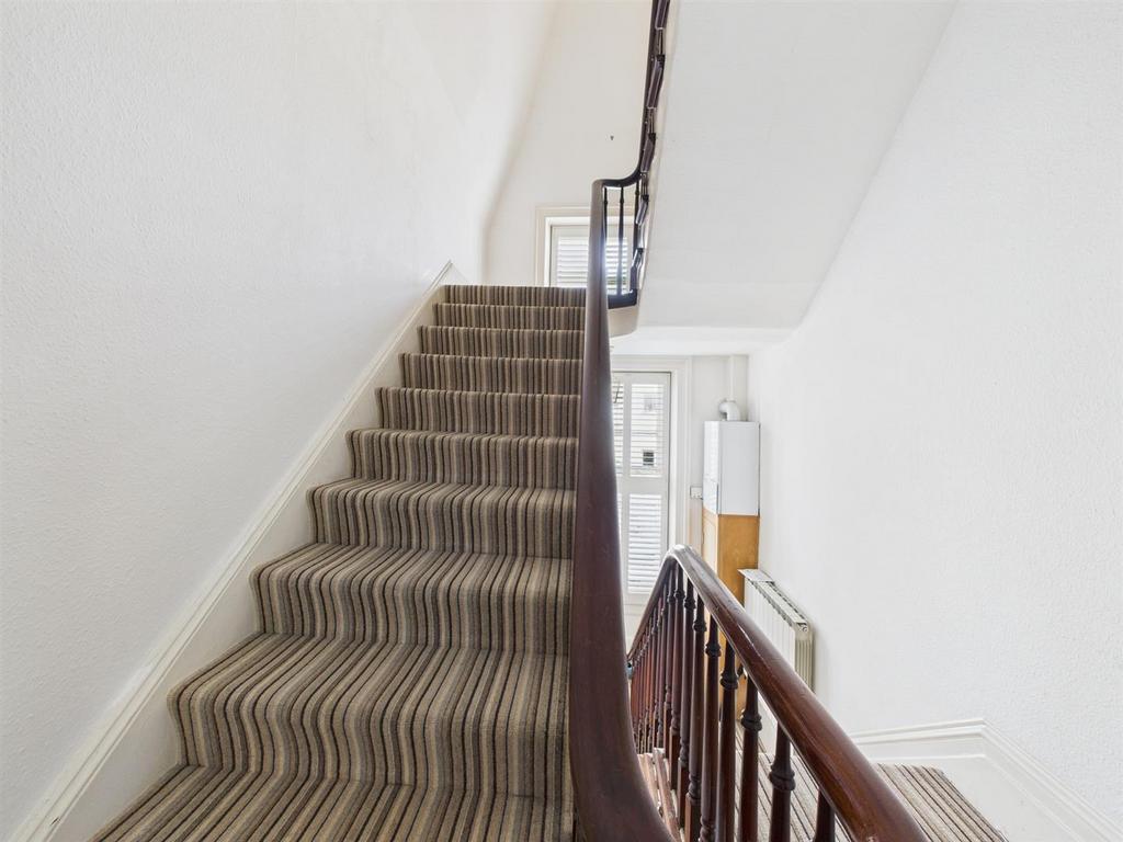 CAM04392 G0-PR0127-STILL016.jpg