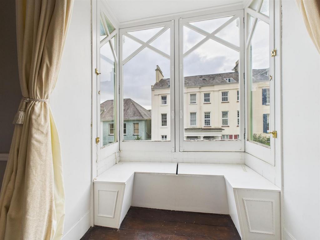 CAM04392 G0-PR0127-STILL022.jpg