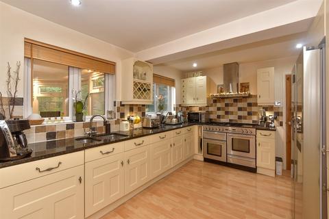 Hazelwood Close, Tunbridge Wells, Kent