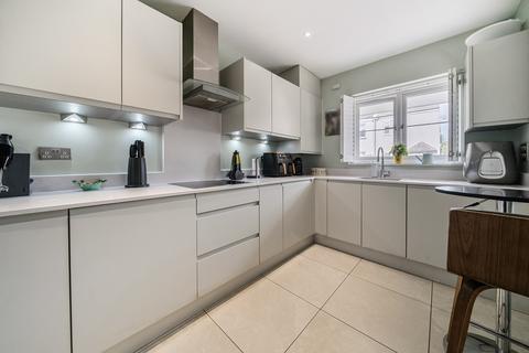 3 bedroom semi-detached house for sale, South Street,  Farnborough, GU14
