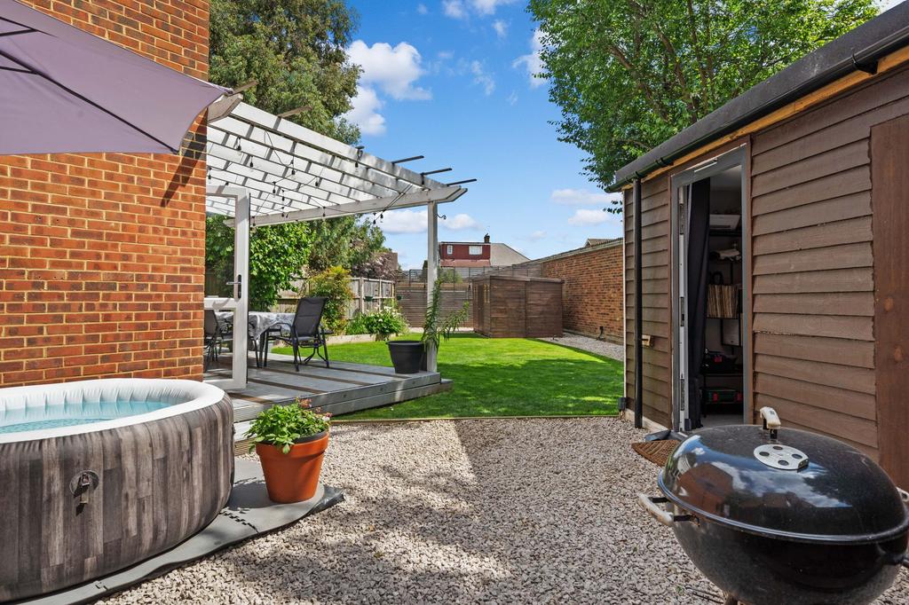Jasmin Road, Epsom