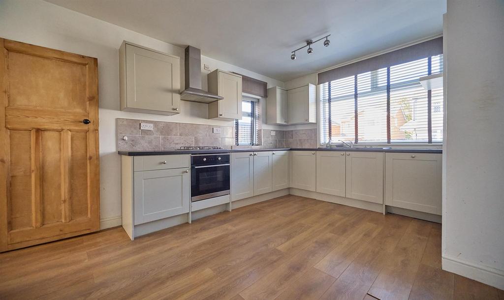 Dining/kitchen to front