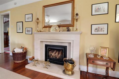 5 bedroom detached house for sale, The Court Garden, Arlingham