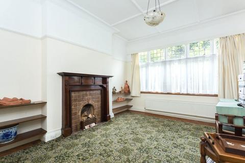 undefined, Lyndhurst Avenue, Mill Hill, NW7