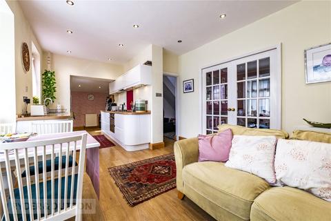 3 bedroom semi-detached house for sale, Crosland Road, Oakes, Huddersfield, West Yorkshire, HD3