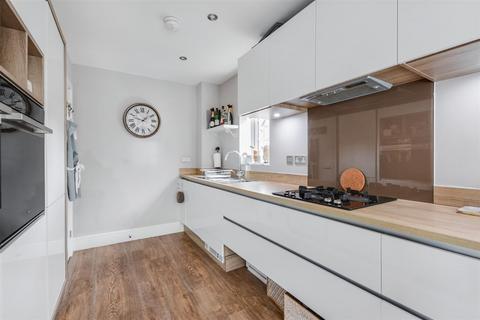 3 bedroom detached house for sale, Badger Vale, Wollaton, Nottingham