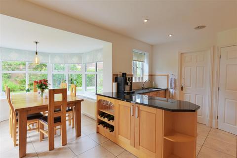 4 bedroom detached house for sale, Millgates, York