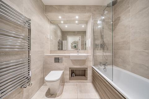 Lomond Grove, London