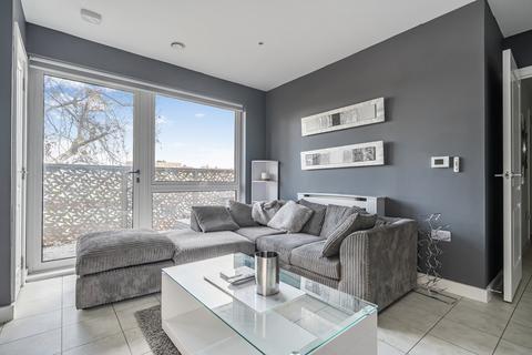 1 bedroom apartment for sale, Lomond Grove, London