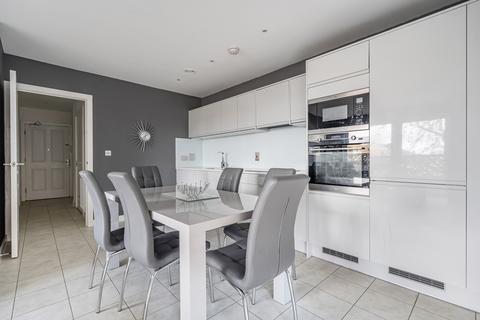 1 bedroom apartment for sale, Lomond Grove, London