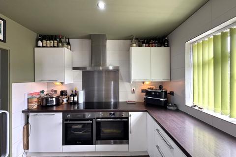 5 bedroom end of terrace house for sale, Staplehurst, Kent