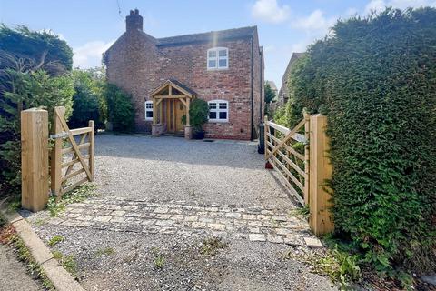 4 bedroom detached house for sale, Davenport Street, Crewe CW1