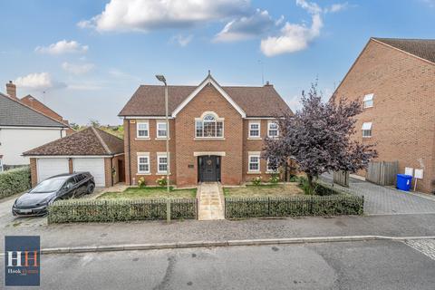 4 Creswell, Hook, RG27 9TG