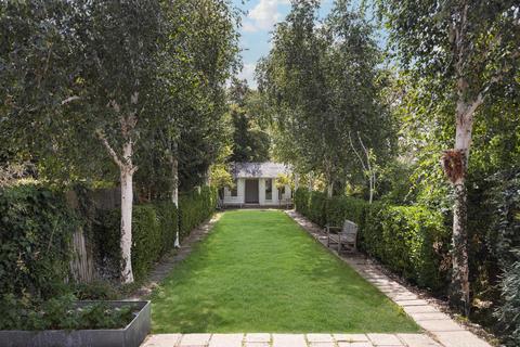 4 bedroom semi-detached house for sale, Eynella Road, London, SE22