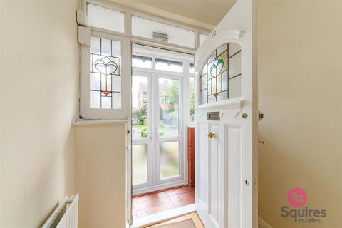 12 Vines Avenue, London, N3 2QD