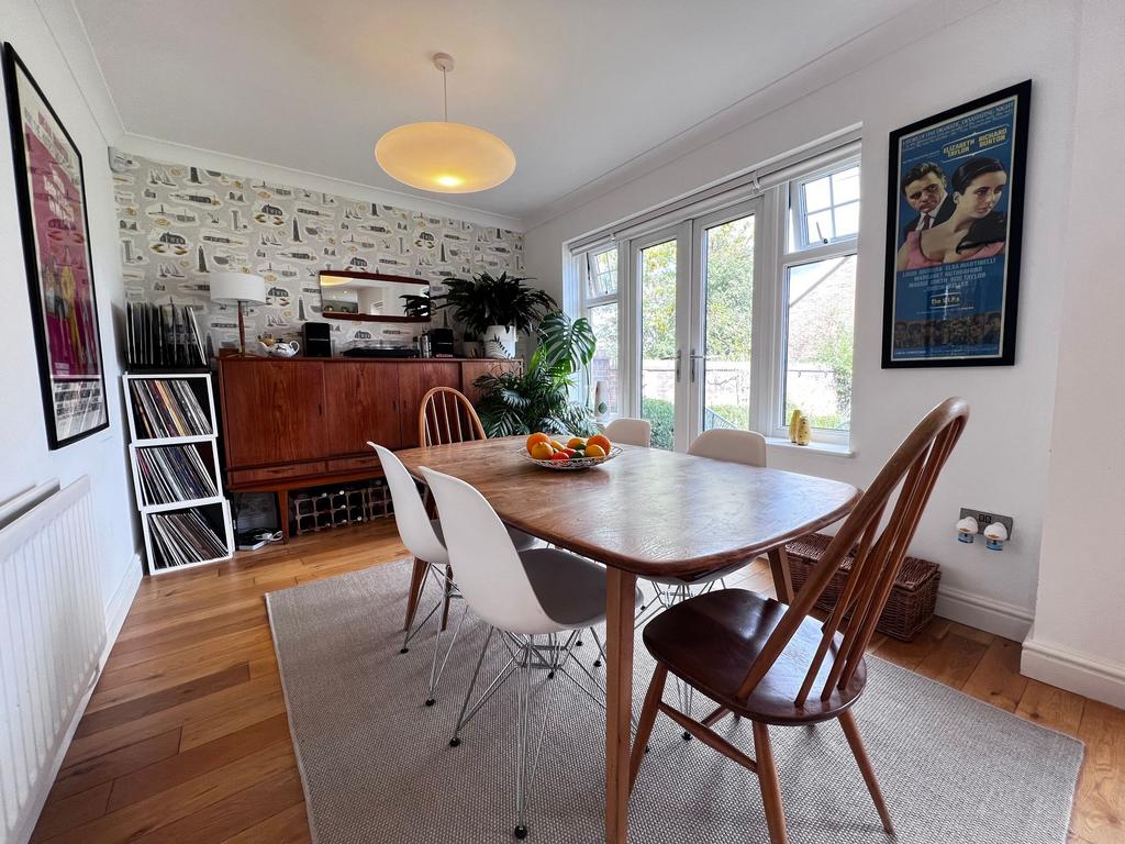 Kitchen Family Room