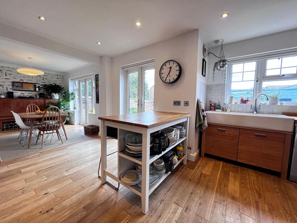Kitchen Family Room