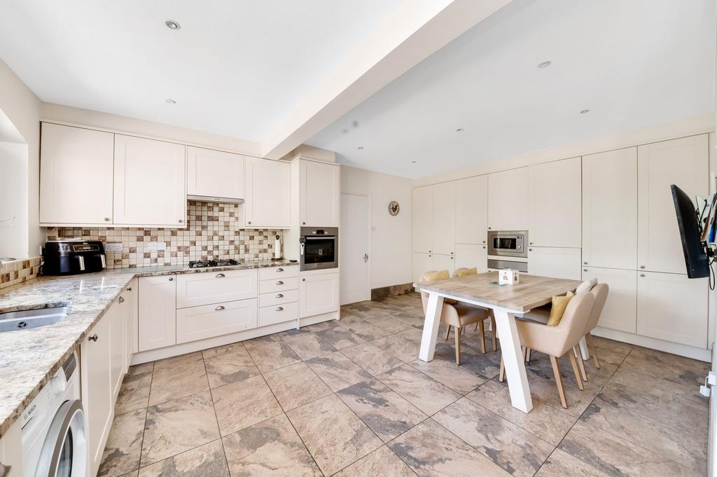 Dining kitchen