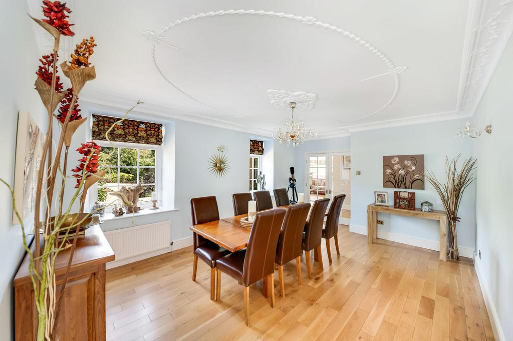 Formal dining room