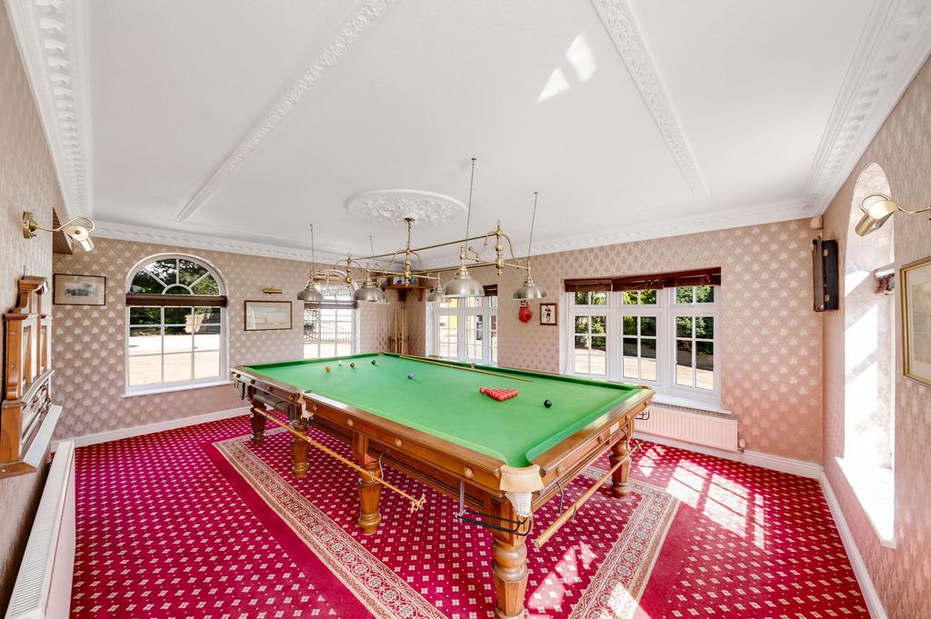 Billed room