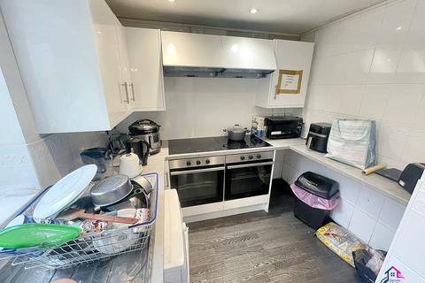 6 bedroom terraced house for sale, Avenue Road Grantham NG31