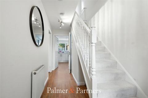 3 bedroom detached house for sale, Amcotes Place, Chelmsford CM2