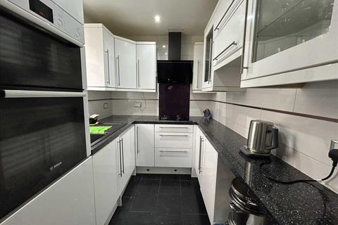 undefined, Harlington Road West, Feltham