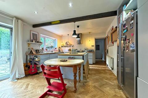 4 bedroom detached house for sale, Eastwood Road, Shrewsbury