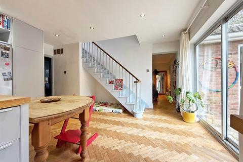 4 bedroom detached house for sale, Eastwood Road, Shrewsbury