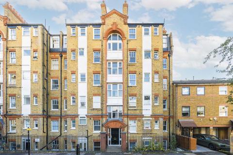 1 bedroom flat for sale, Chiswick Road, London W4