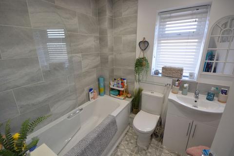 8b Dacombe Close, Upton, Poole, BH16 5JR