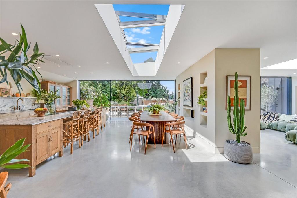 Kitchen/Breakfast