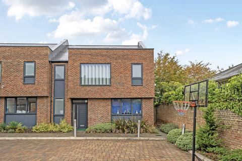 undefined, Southside Close, Uxbridge