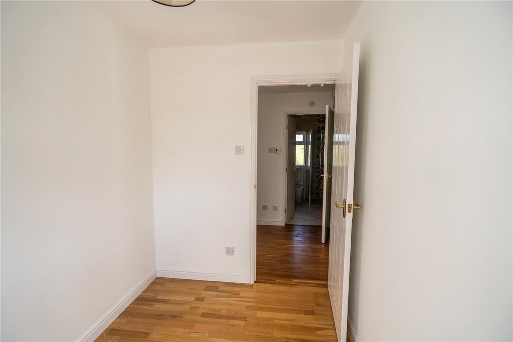 Bedroom 3 (2)