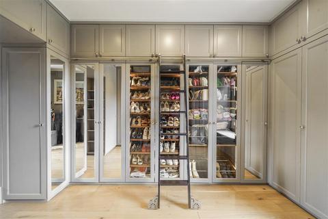 4 bedroom semi-detached house for sale, Bournevale Road, SW16