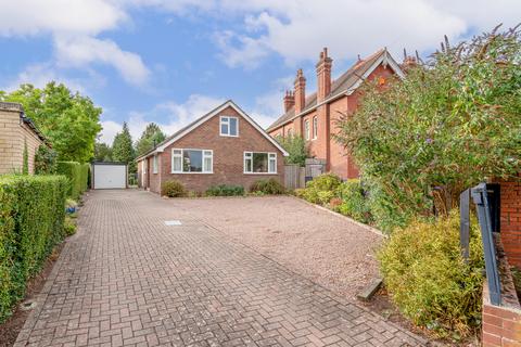 3 bedroom detached bungalow for sale, Bewdley Hill, Kidderminster, DY11