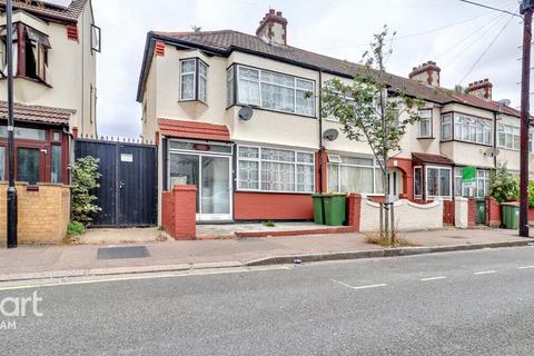 3 bedroom terraced house for sale, Lawrence Avenue, London
