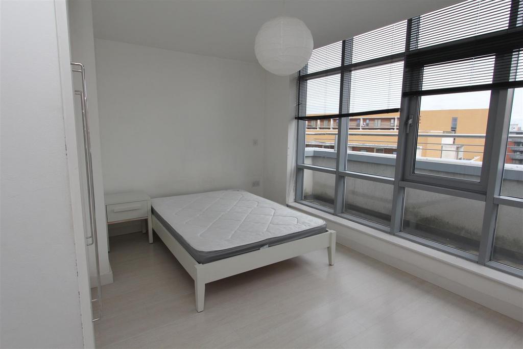 Bedroom1.JPG